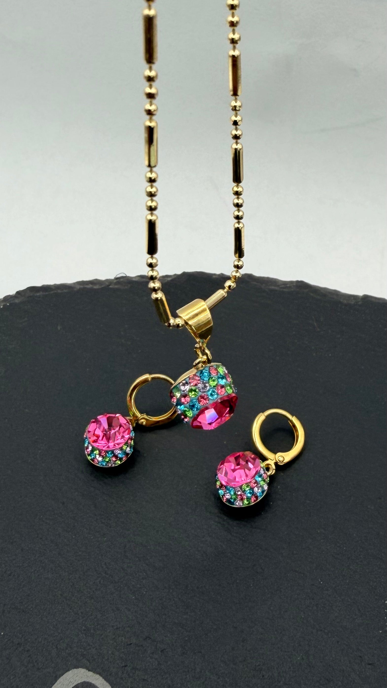 Sparkle Drop Earrings and Pendant Fuchsia/Multicolor