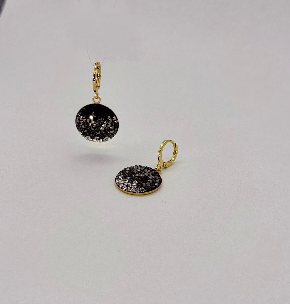 Onix Gradient Crystal Drop Earrings