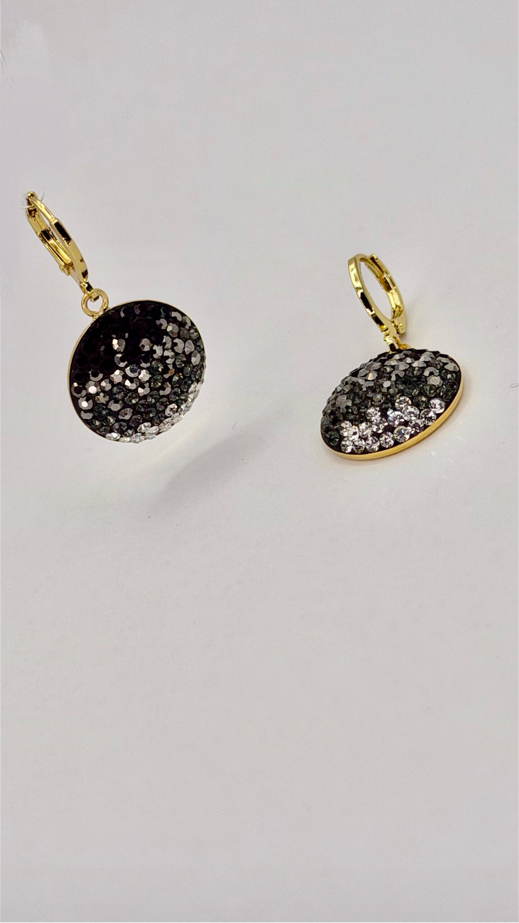 Onix Gradient Crystal Drop Earrings
